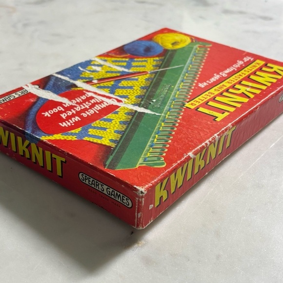 Vintage 60s made in England Spears Kwiknit child’s knitting and crocheting set - Picture 3 of 10